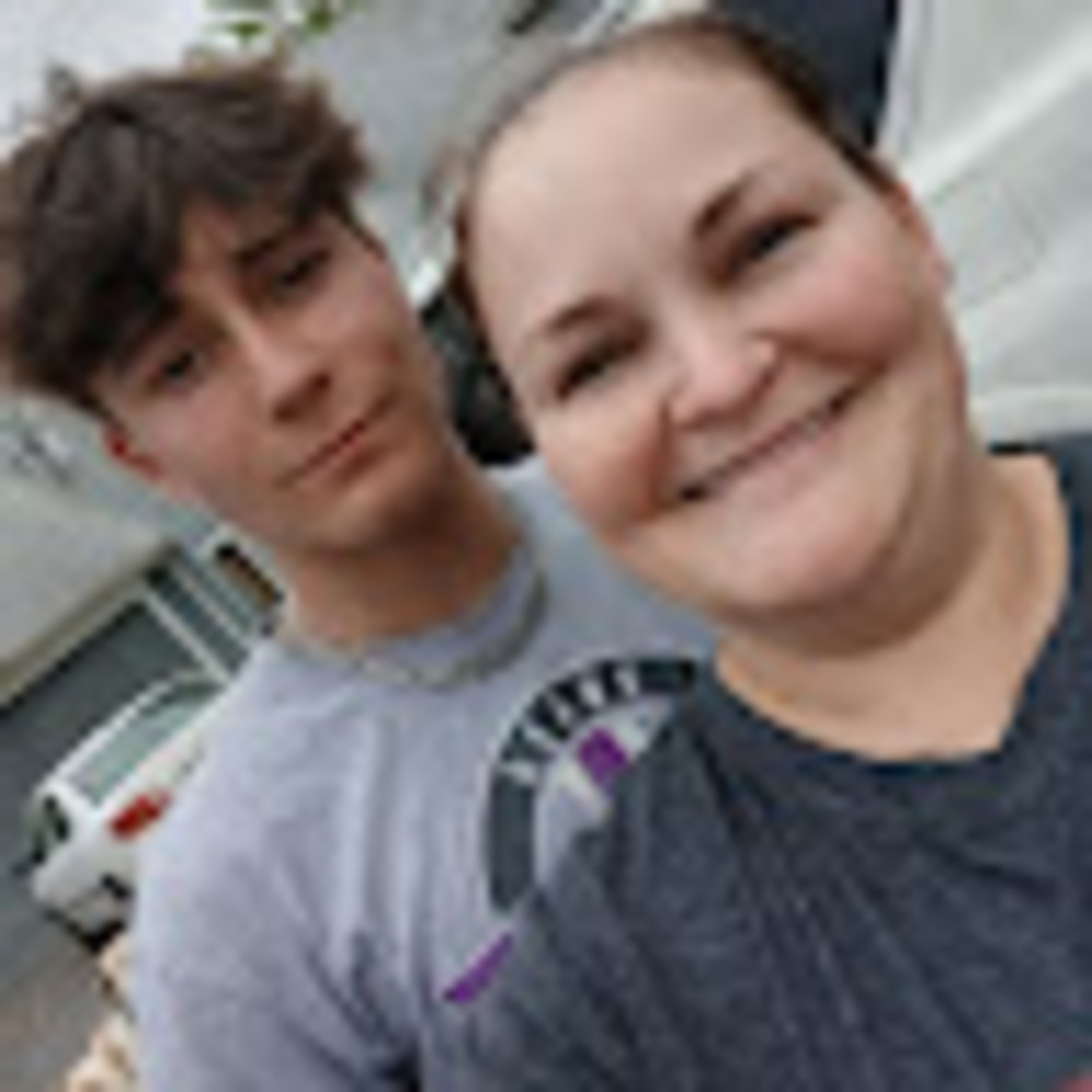 Meet your Posher, Alexis